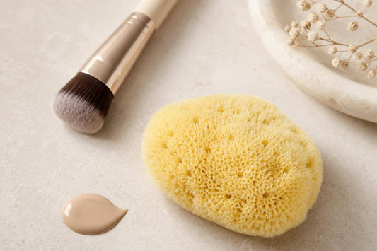 Foundation auftragen: Schwamm, Pinsel oder Finger? Der ehrliche Vergleich