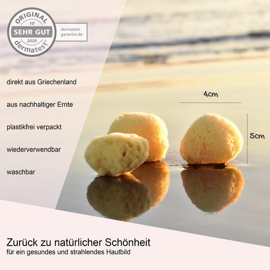 Kosmetikschwämme aus Naturschwamm am Strand bei Sonnenuntergang mit Dermatest-Siegel und Größe 4 mal 5 cm